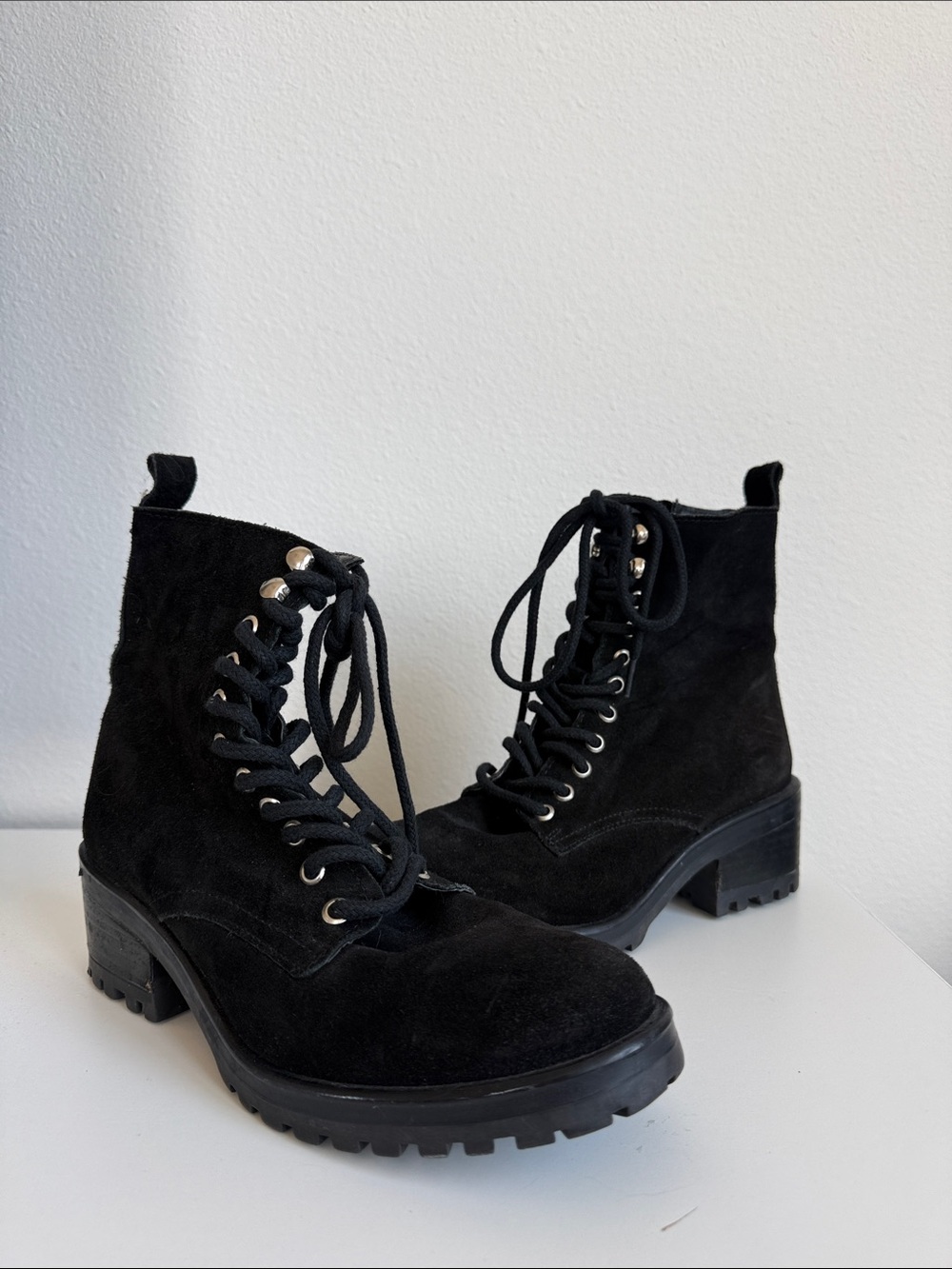 Steve Madden zip up suede combat boots